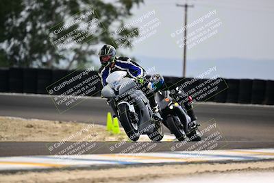 media/Apr-18-2025-TrackDaz (Fri) [[45f5874c44]]/B Group/Session 4 (Turn 6 - Outside)/